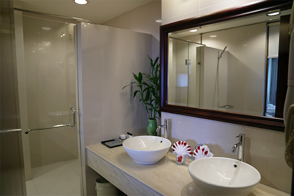Hình ảnh Khách Sạn Majestic - Móng Cái